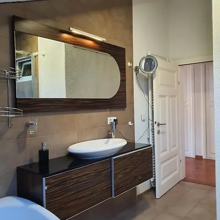 3 Bedroom Mozart Abbázia