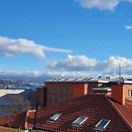 3 Bedroom Mozart Апартаменты