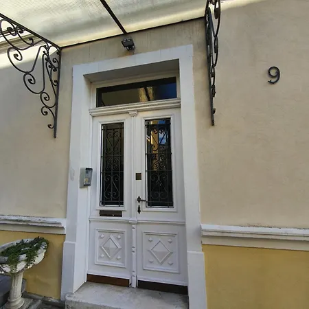 Апартаменты 3 Bedroom Mozart Опатия