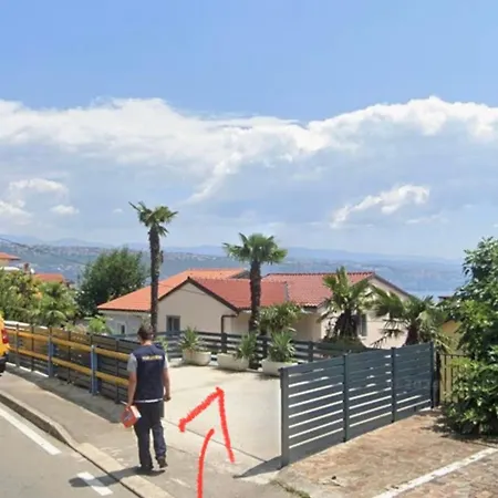 3 Bedroom Mozart Apartment *