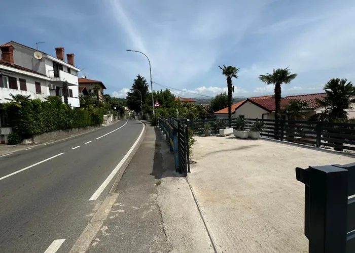 Apartment 3 Bedroom Mozart