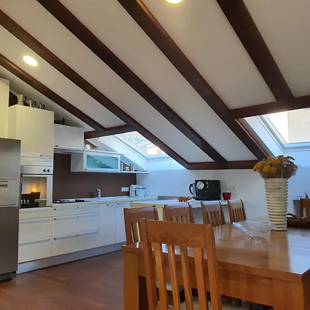 3 Bedroom Mozart Apartment